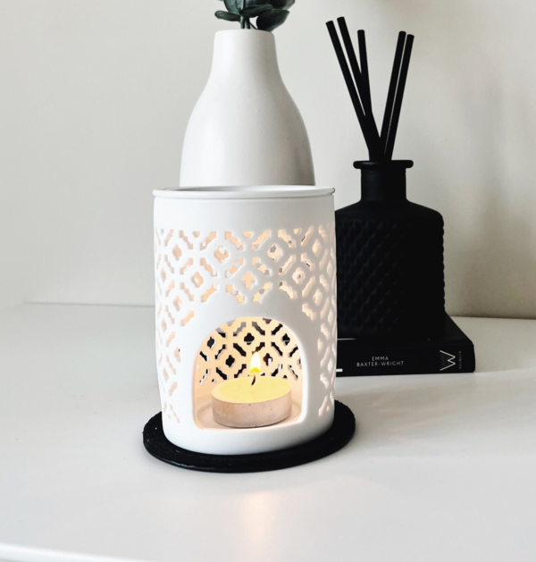 White Lattice Burner