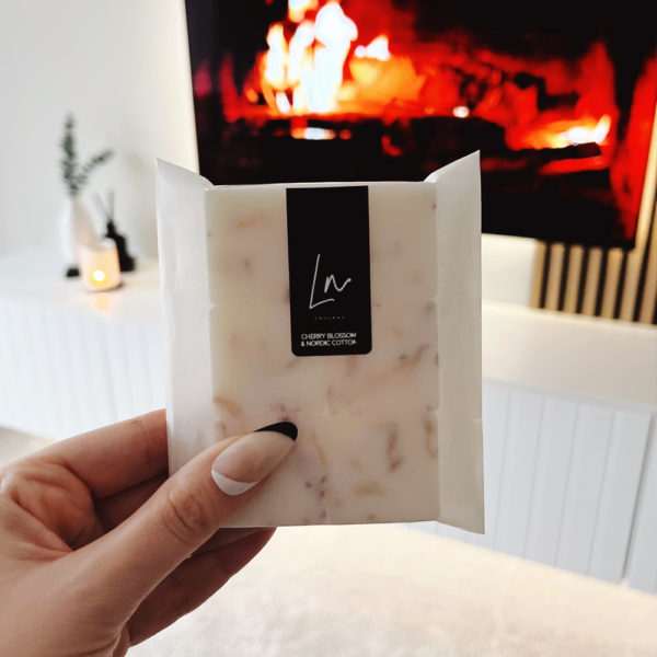 Cherry Blossom & Nordic Cotton - Luxury Wax Melt